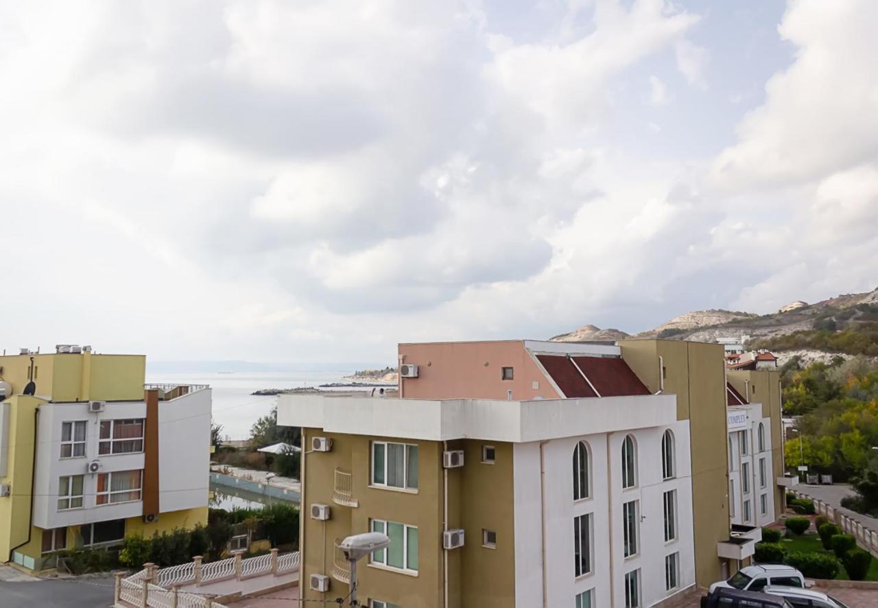 Apartment Lilia Kavarna Buitenkant foto